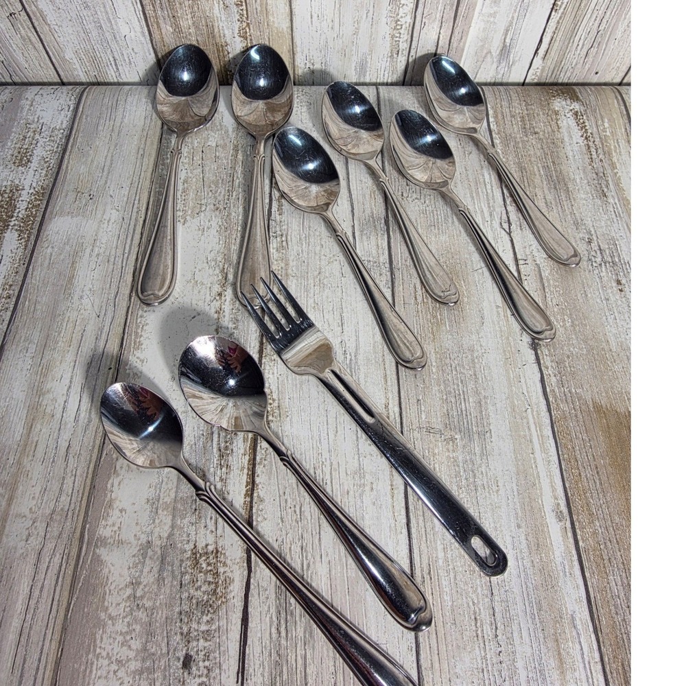 Wallace 18/8 Stainless Steel Soup Spoons Set of 8 Plus One Serving and Fork - Picture 3 of 11